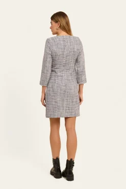 Robe Tia