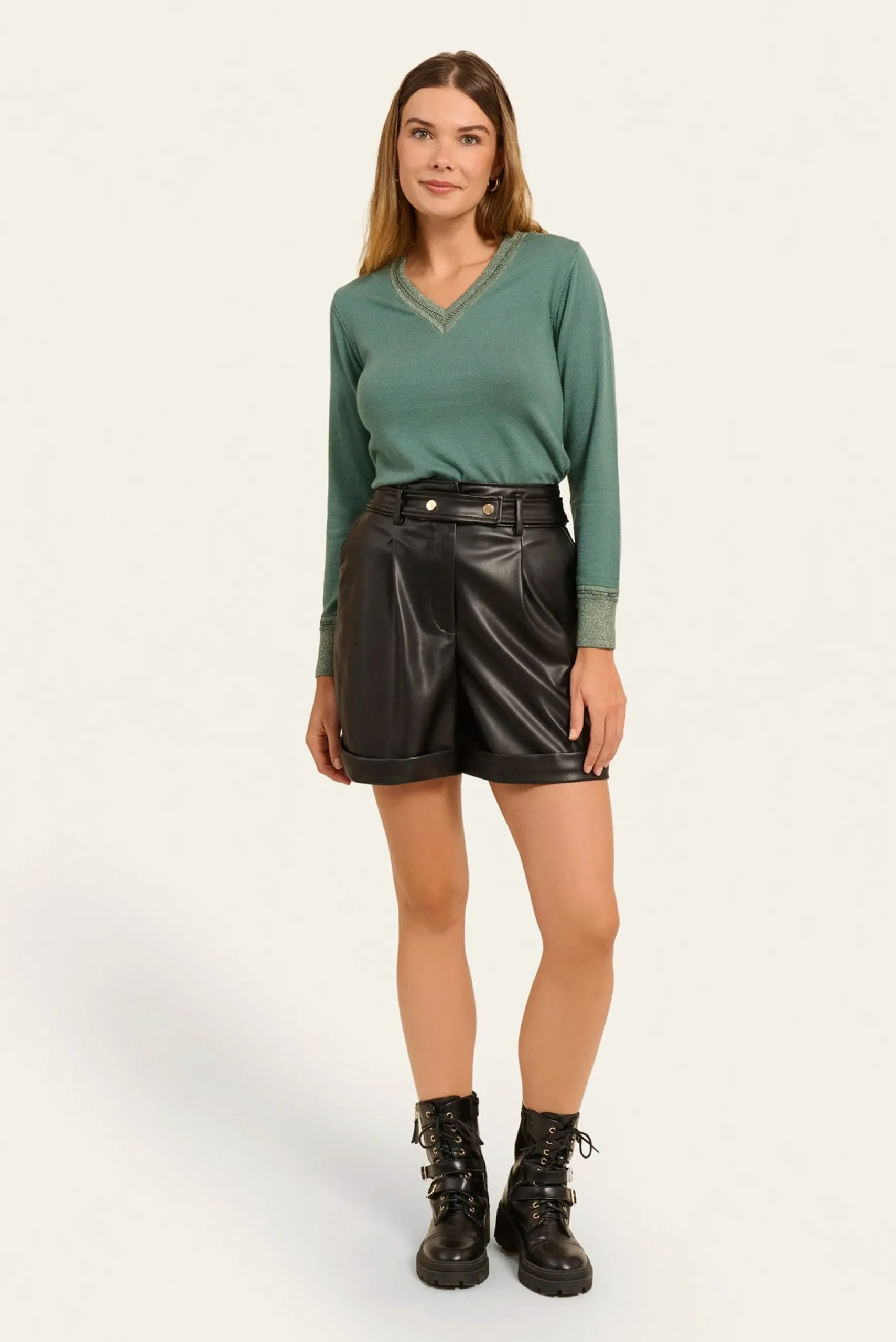 Short Efanny