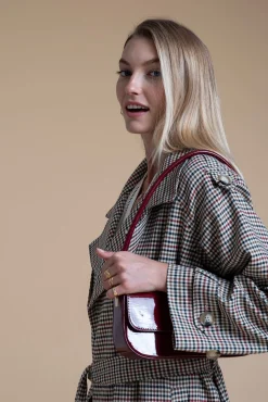 Trench Bobbie
