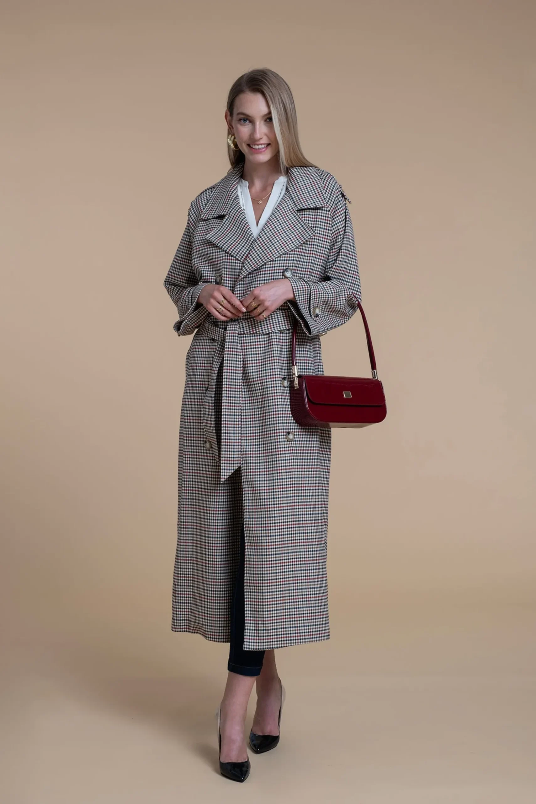 Trench Bobbie